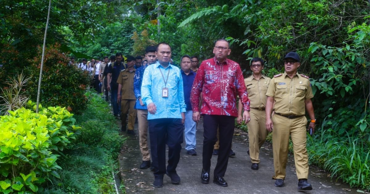 Denny Mulyadi Dampingi Sekjen Kemensos Tinjau Lokasi Sekolah Rakyat di Rancamaya