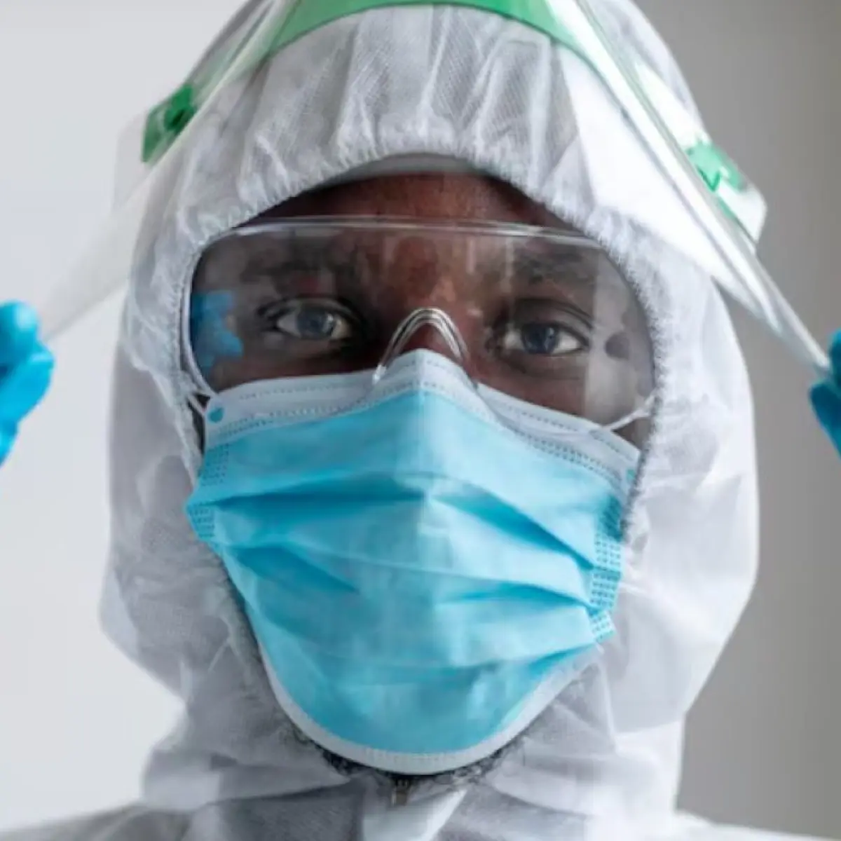 Krisis Ebola Afrika Tengah Mendorong Evakuasi WNA ke Eropa di Tengah Kekhawatiran Stok Vaksin Global