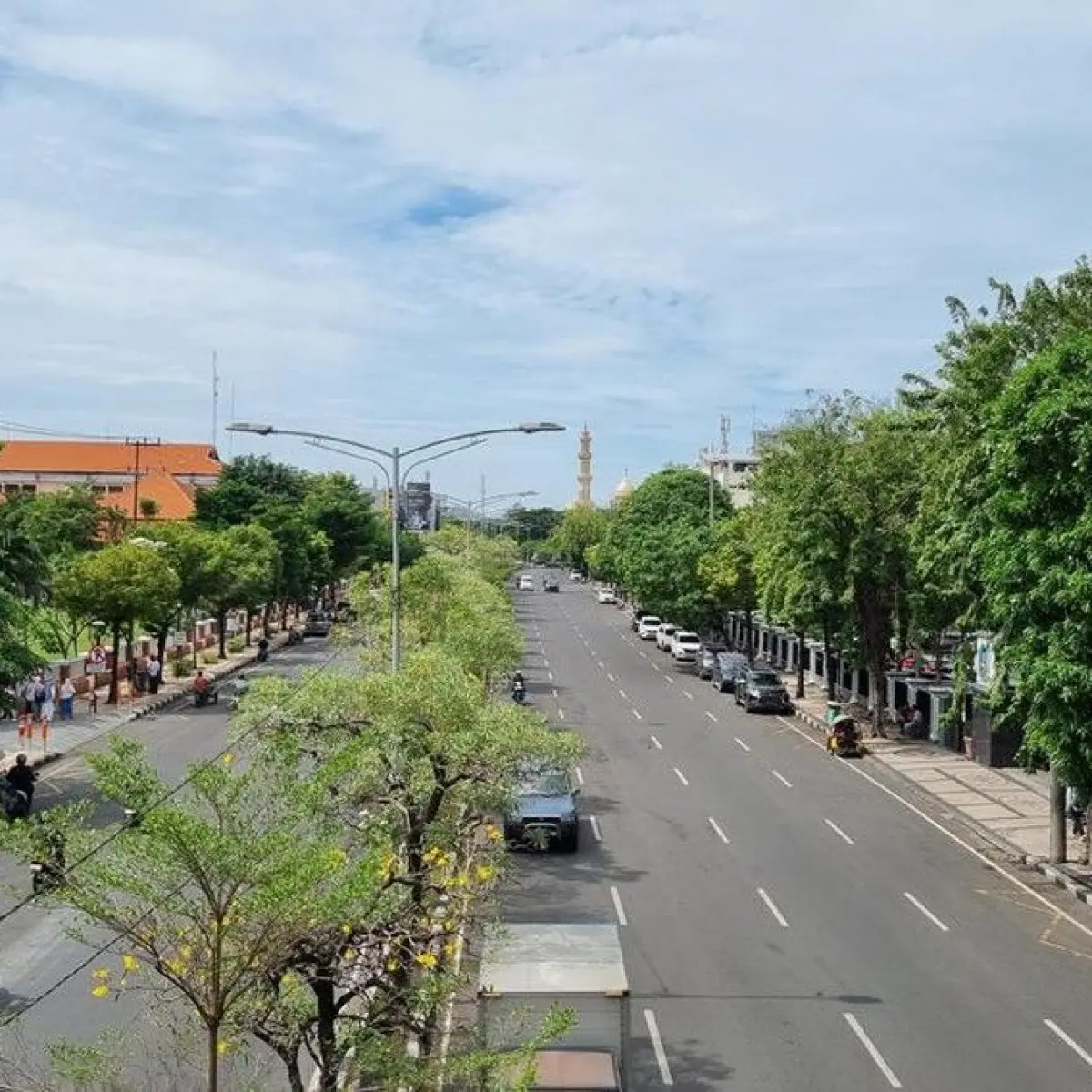 Prakiraan Cuaca Surabaya Kamis 21 Mei 2026: Warga Diminta Antisipasi Potensi Langit Berawan Sepanjang Hari