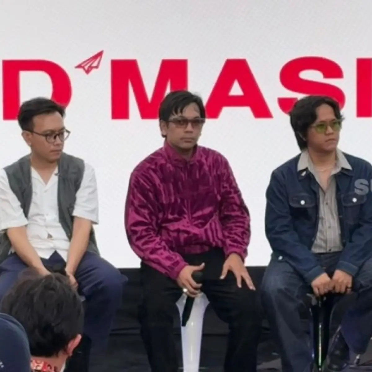 D'MASIV Resmi Tinggalkan Label Mayor, Tandai Era Baru dengan Peluncuran Logo Pesawat Kertas