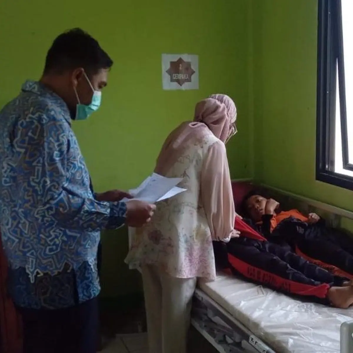 15 Murid di Sambas Diduga Alami Gangguan Kesehatan Usai Santap Menu Makan Bergizi Gratis, Dapur Mitra Diselidiki