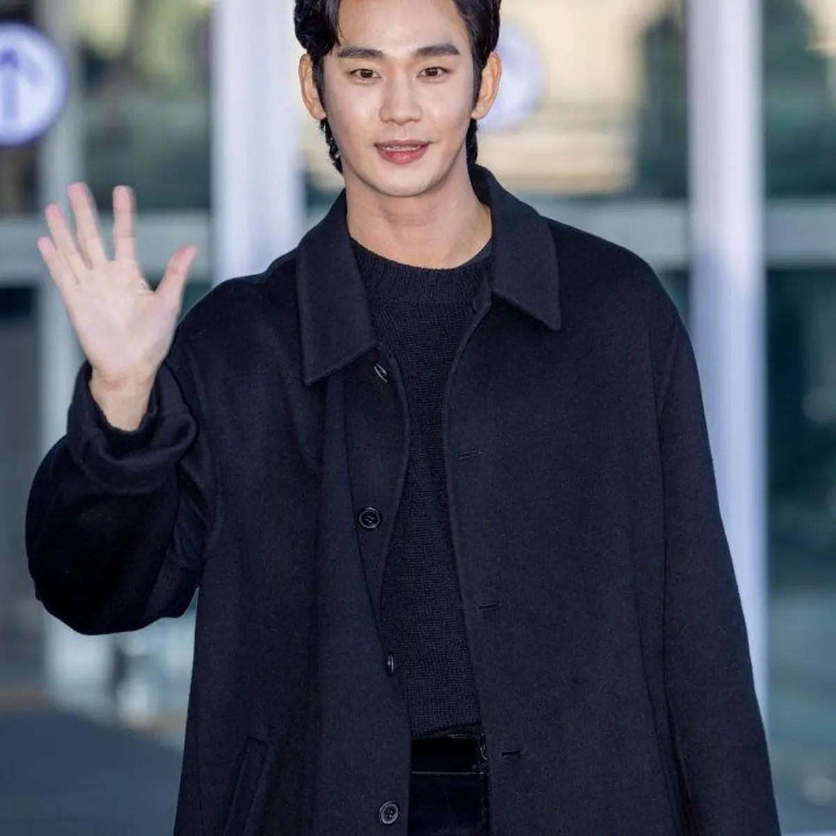 Misteri Hubungan Kim Soo Hyun dan Kim Sae Ron Terkuak: Polisi Seoul Hentikan Investigasi Setelah Bukti Rekayasa Terbongkar