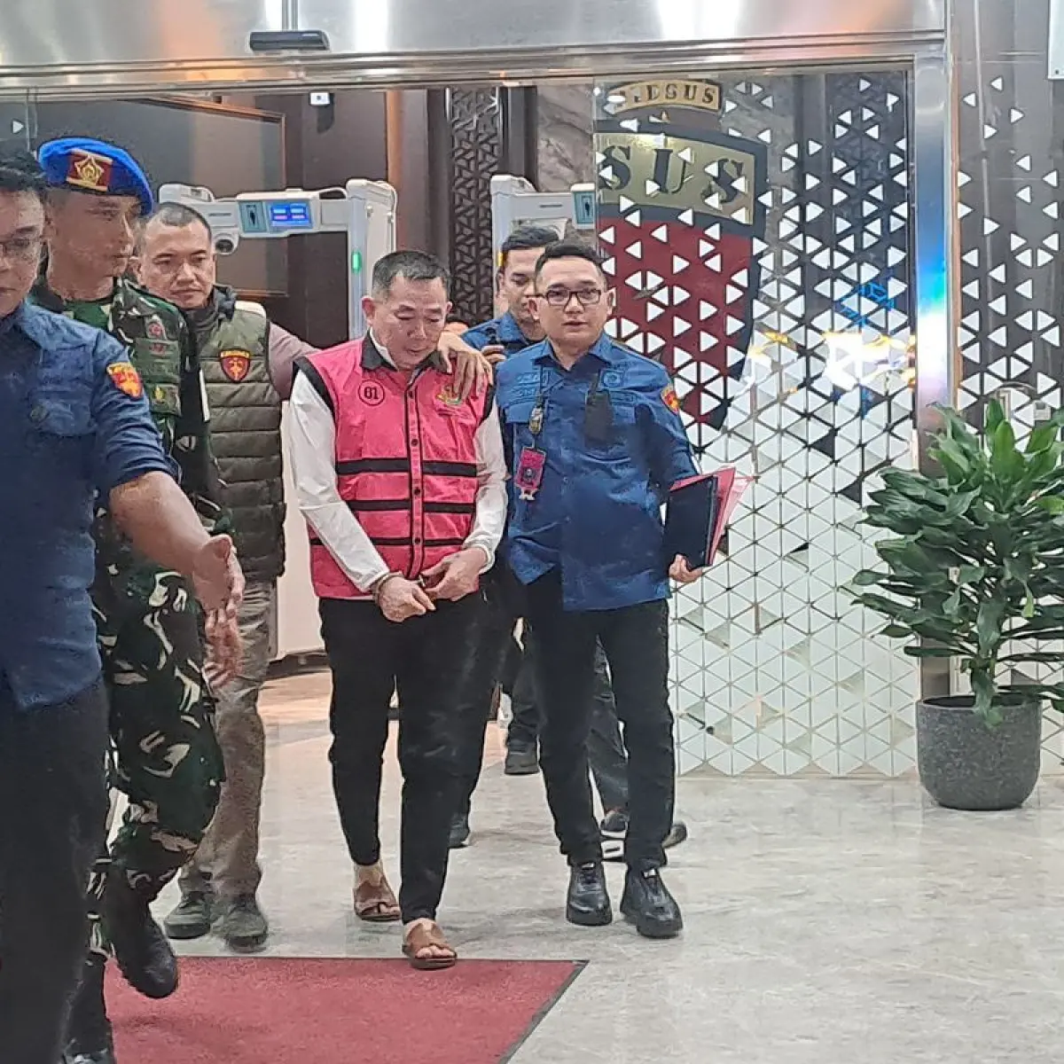 Kejaksaan Agung Seret Pemilik Manfaat Utama Kasus Korupsi IUP Bauksit Kalbar, Penahanan Dimulai