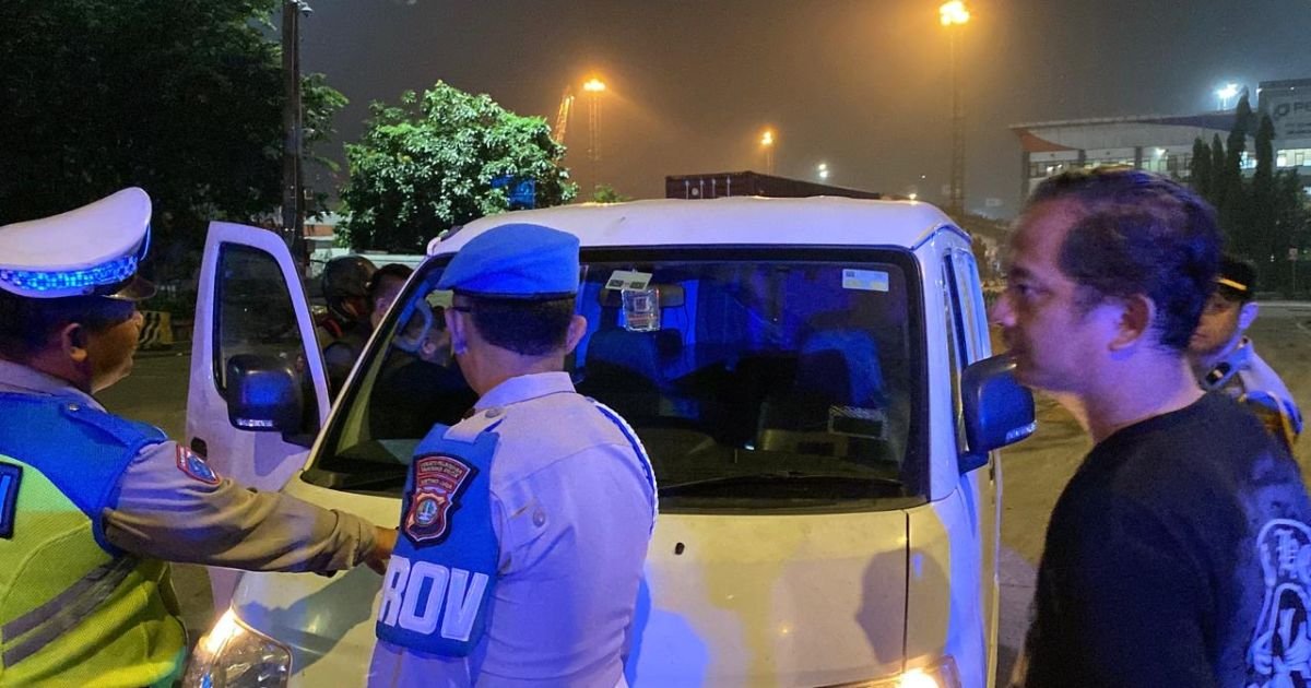 Jaga Stabilitas Kamtibmas, Polres Tanjung Priok Perkuat Pengamanan Area Pelabuhan Lewat Patroli Khusus Dini Hari