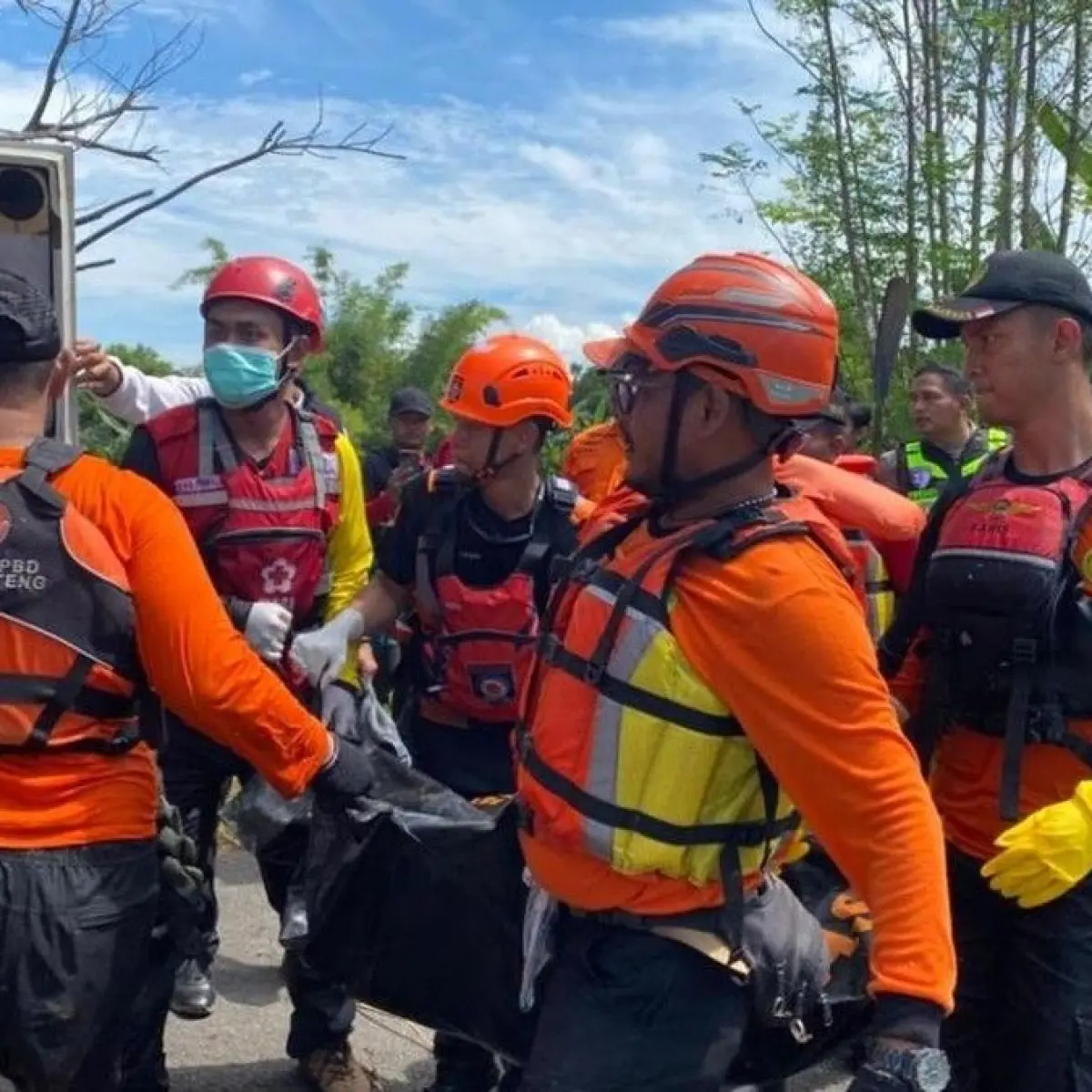 Misteri Sungai Laes Terpecahkan: Tim SAR Akhiri Pencarian Korban Tenggelam Kedua di Pemalang