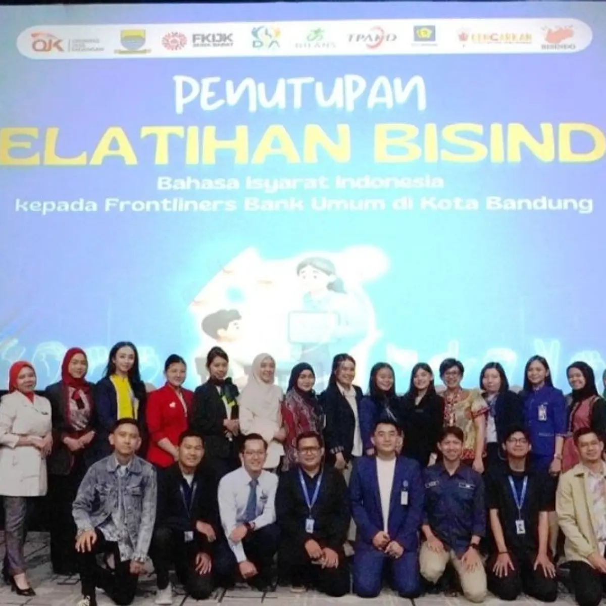 OJK Jabar Inovatif: Teller Bank Kini Fasih Bahasa Isyarat Demi Layanan Keuangan Ramah Disabilitas