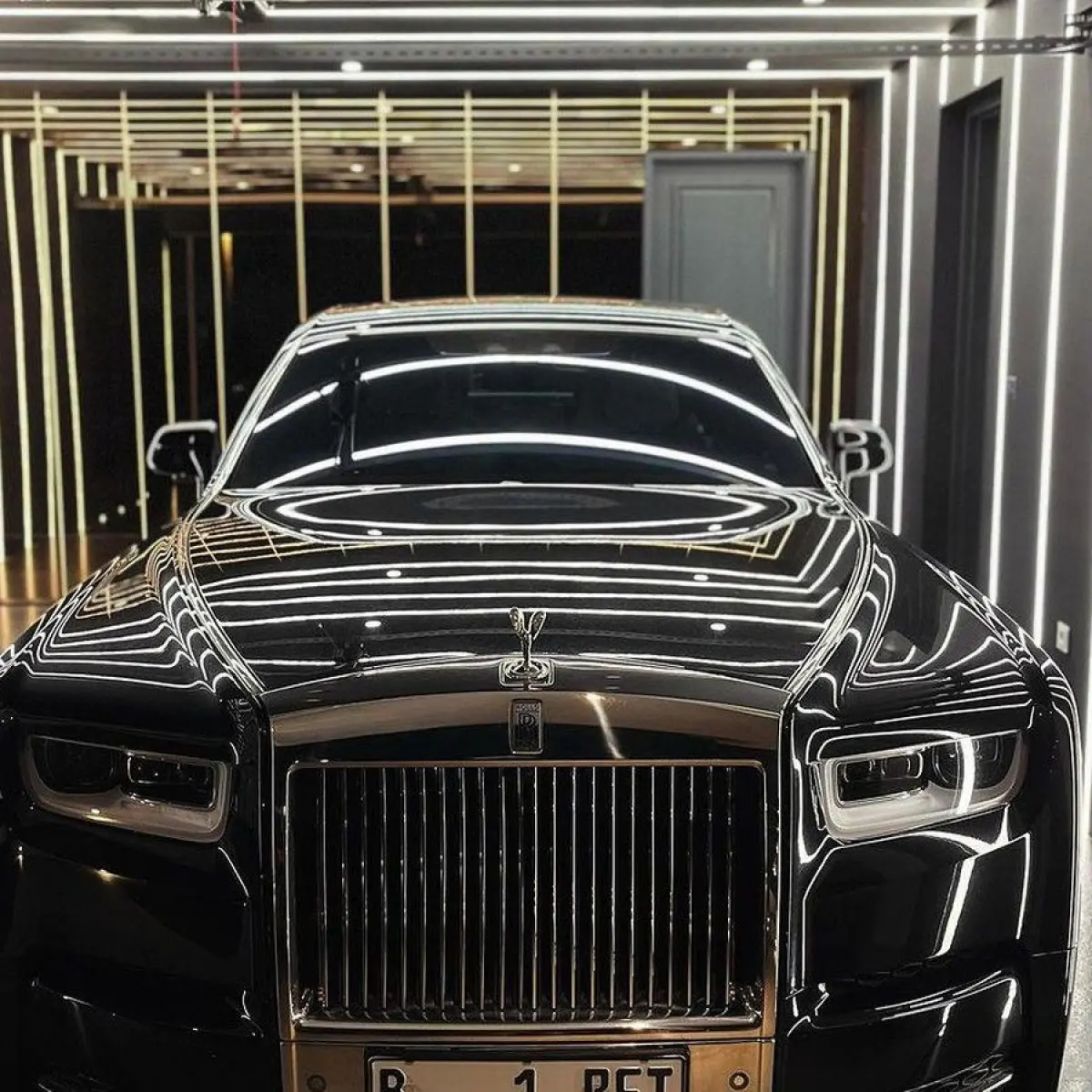 Transparansi Pajak Mewah Artis: Beban Tahunan Rolls-Royce Phantom 2022 Raffi Ahmad Tembus Ratusan Juta