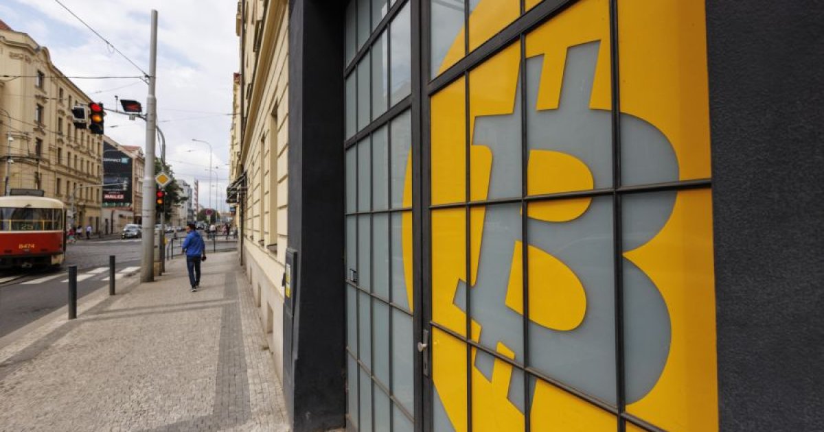 Pasar Kripto Asia Tertekan: Menganalisis Dampak Kebijakan The Fed Terhadap Pergerakan Harga Bitcoin
