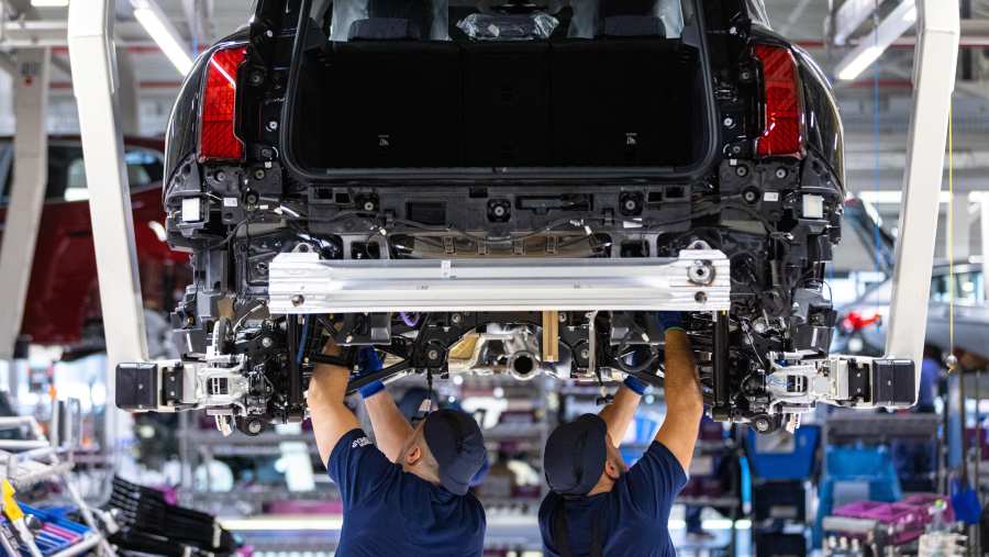 Strategi Efisiensi BMW AG: Penataan Ulang Tenaga Kerja Global dan Penawaran Pesangon