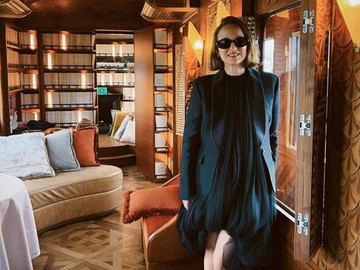 Kondisi Terkini Natalie Portman: Tampil Memukau dengan Kabar Kehamilan Anggota Keluarga Baru