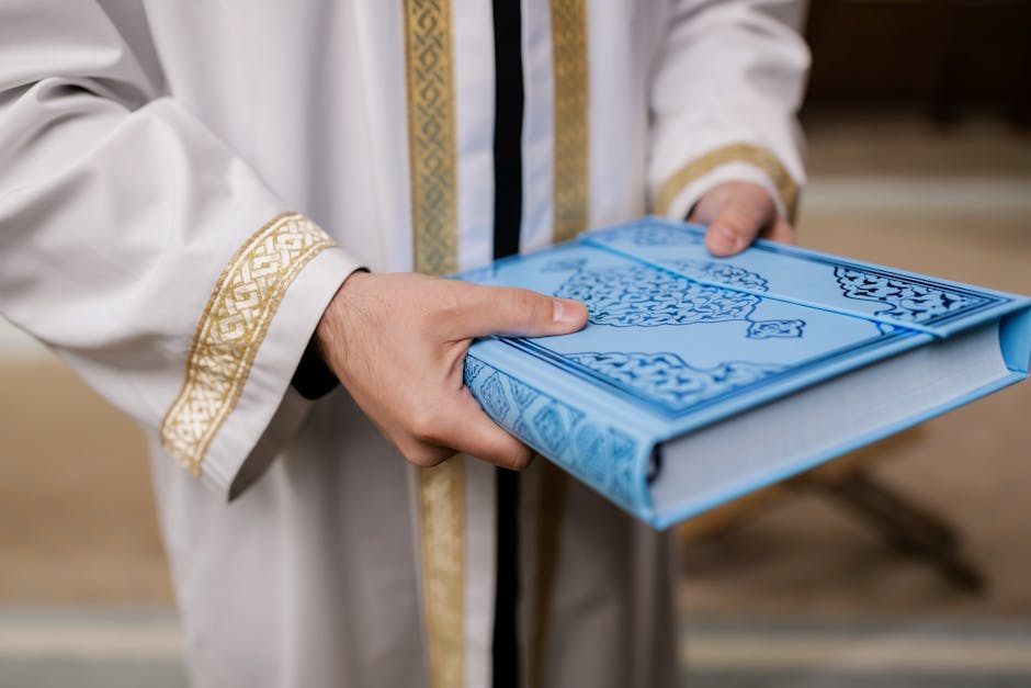 Jihad Kemanusiaan: Menenun Ukhuwah Islamiyah di Tengah Badai Krisis Global