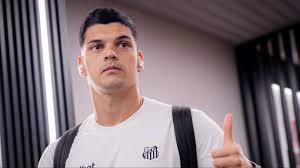 Brazão Resmi Dipercaya Jaga Gawang Santos Usai Tuntas Jalani Pemeriksaan Kesehatan Klub