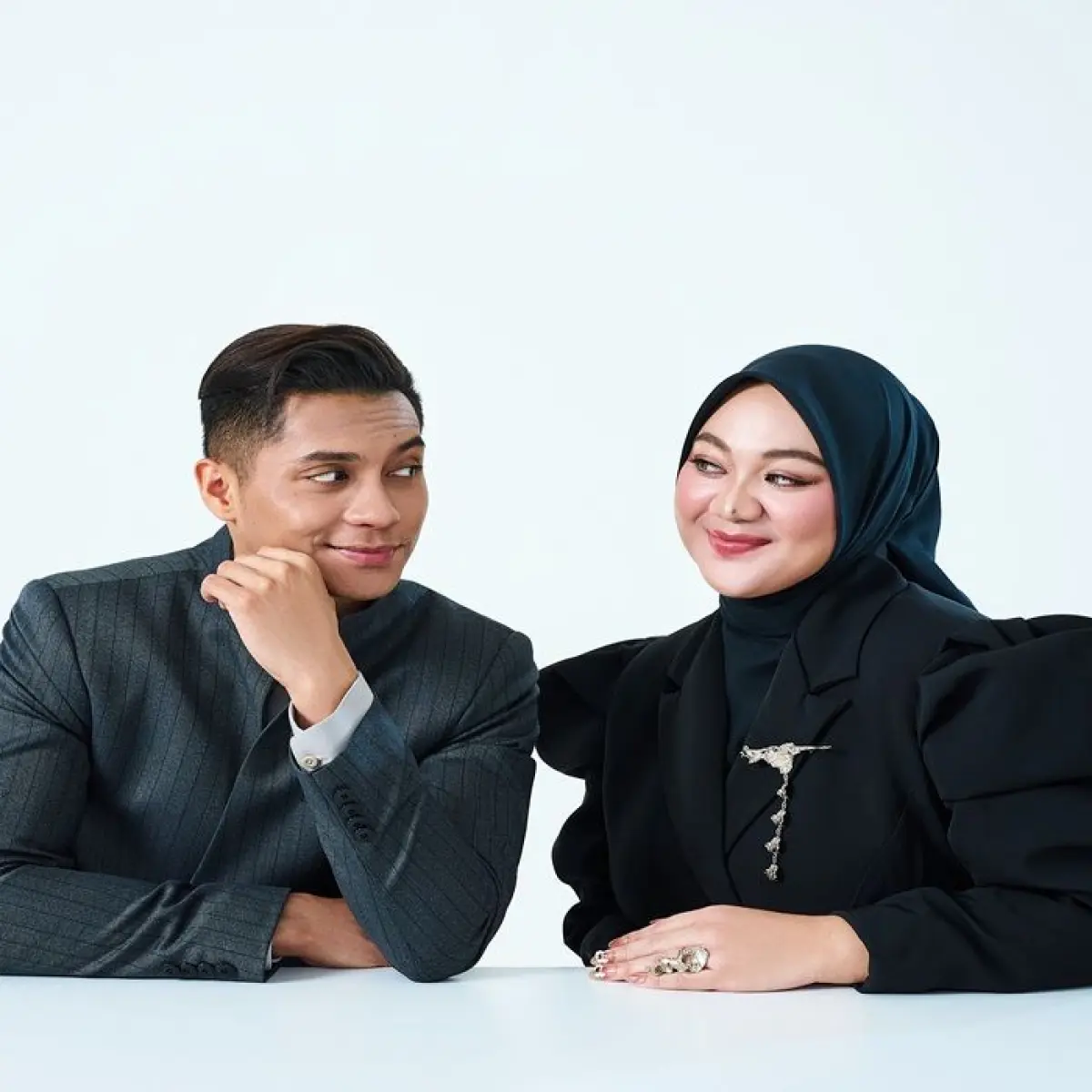 Fadhilah Intan Berkolaborasi dengan Daniesh Suffian, Hadirkan Single Duet "Simpul" dengan Nuansa Musik Baru