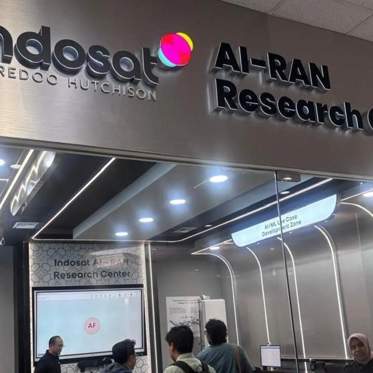 Indosat Ooredoo Hutchison Perkuat Mitigasi Risiko Pelemahan Rupiah Terhadap Biaya Infrastruktur Telekomunikasi