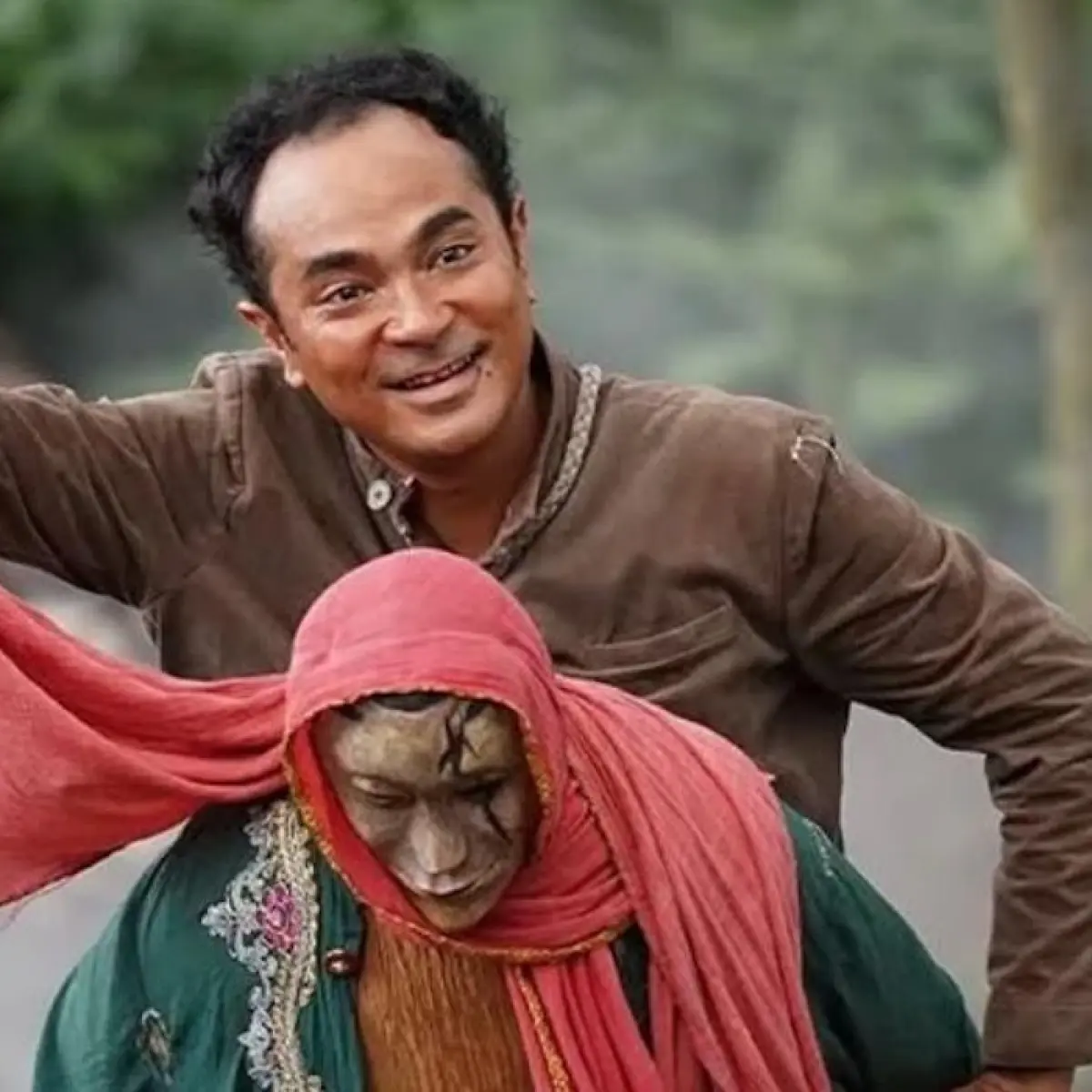 Charles Gozali Perluas Semesta Sinematik Qodrat dengan Peluncuran Film Horor Baru "Badut Gendong"