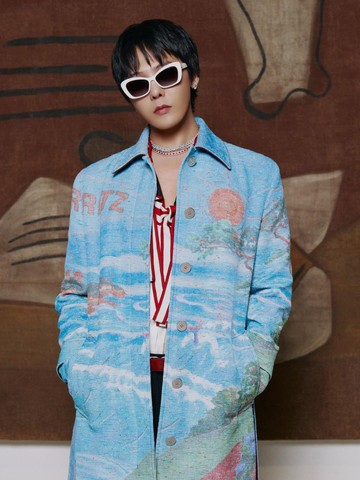 Fashion Global Bergetar: G-Dragon Tampil Memukau dengan Busana Eksklusif Chanel di Seoul