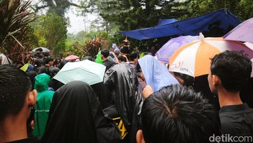 Tragedi Berkemah di Temanggung: Desain Tenda Jadi Sorotan Utama Penyebab Kematian Empat Orang