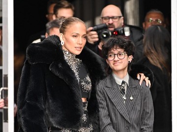 Anak Jennifer Lopez, Emme, Mengumumkan Transisi Identitas dan Mengadopsi Nama Baru Oskar Muñiz