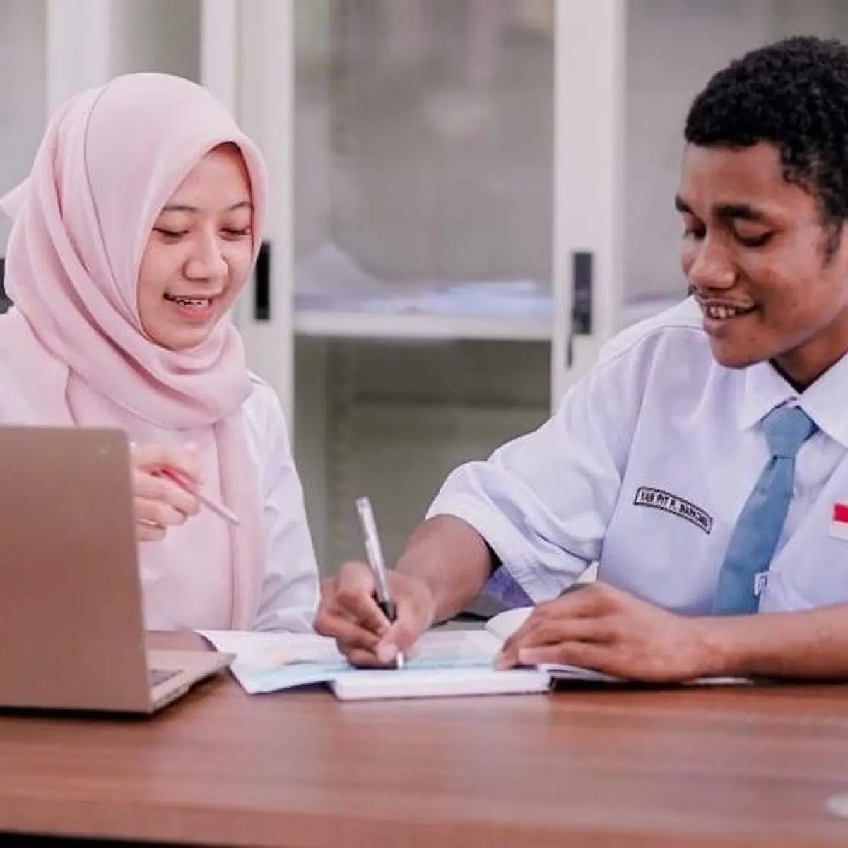 Peluang Emas Lulusan PPG: Segera Daftar 3.053 Formasi Guru Sekolah Rakyat untuk PPPK 2026