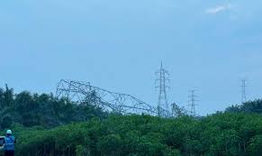 12 Menara Sutet Runtuh, PLN Sumut Kerahkan Tim Khusus Atasi Pemadaman Listrik Meluas di Medan