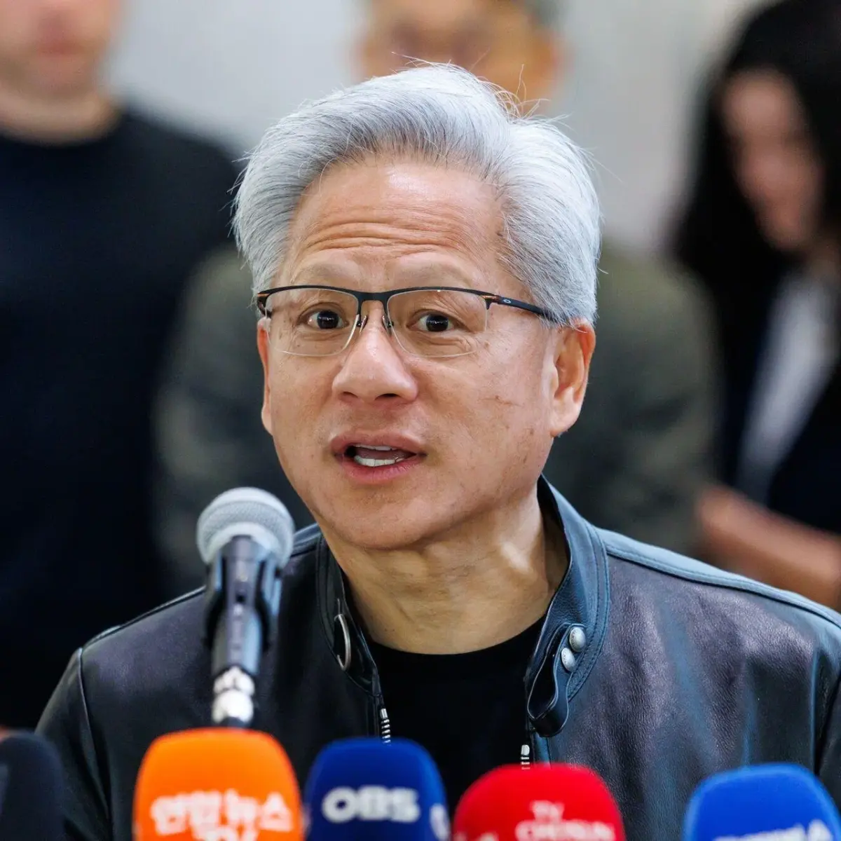 Nvidia CEO Jensen Huang Declares Tech Stock Slump a 'Buying Opportunity' During Seoul Visit