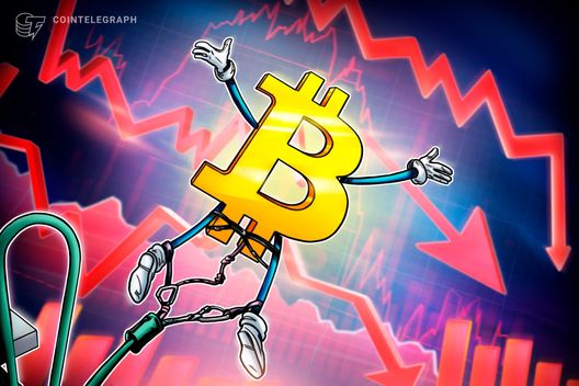 Technical Indicators Signal Potential 'Generational Buying Opportunity' in Bitcoin Despite Near-Term Bearish Forecasts