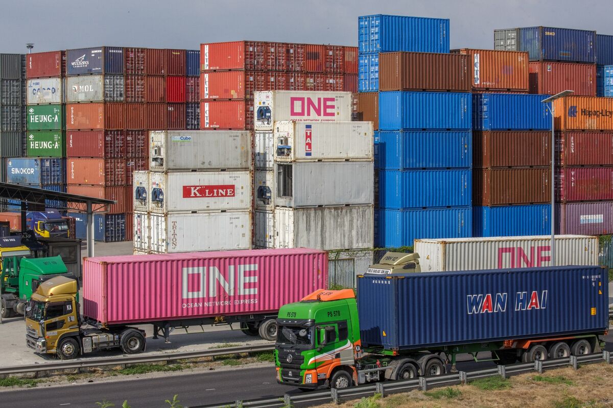 Malaysia Targets Near $200 Billion in Electronics Exports by 2026, Fueled by Chip Sector Confidence