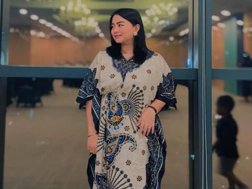 Dari Panggung Glamor ke Aroma Gurih: Jelita Bahar Temukan Terapi Kecemasan dalam Bisnis Kuliner Risol