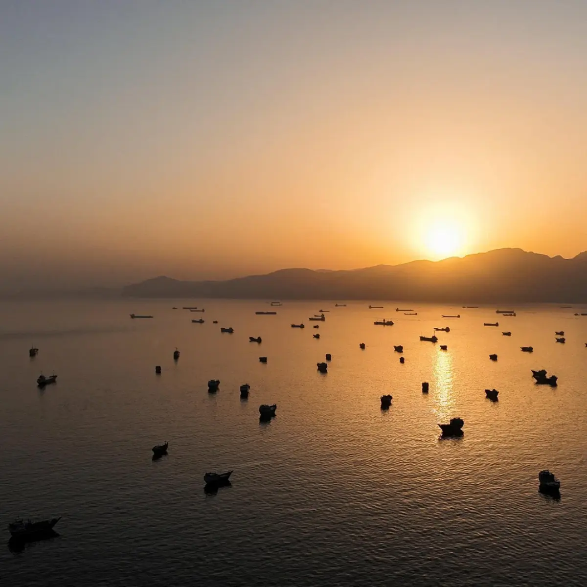 Escalation Rocks Gulf: Iran Strikes US Bases After Helicopter Downing Near Hormuz