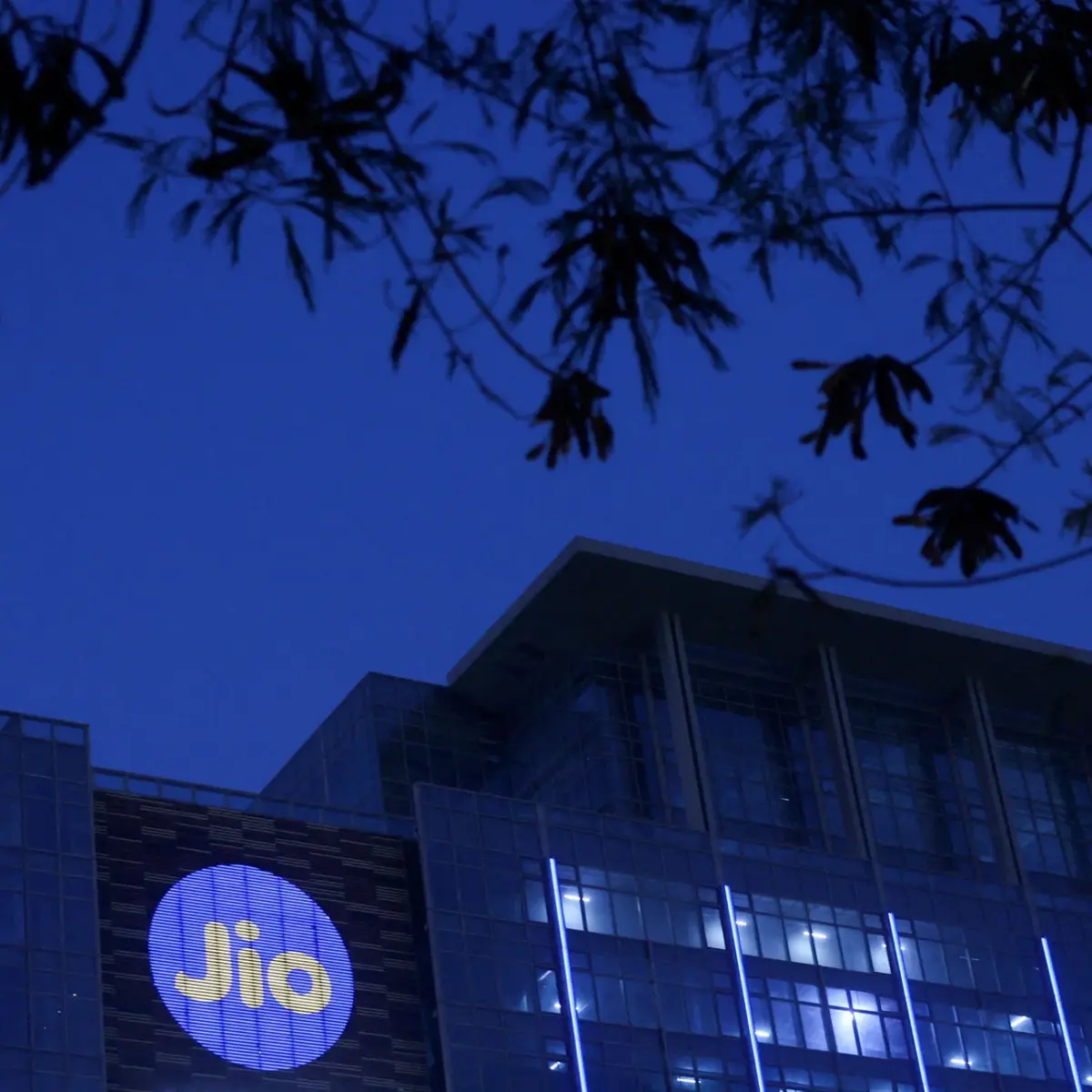Global Tech IPO Surge Bolsters Confidence for Historic $4 Billion Jio Platforms Listing in India