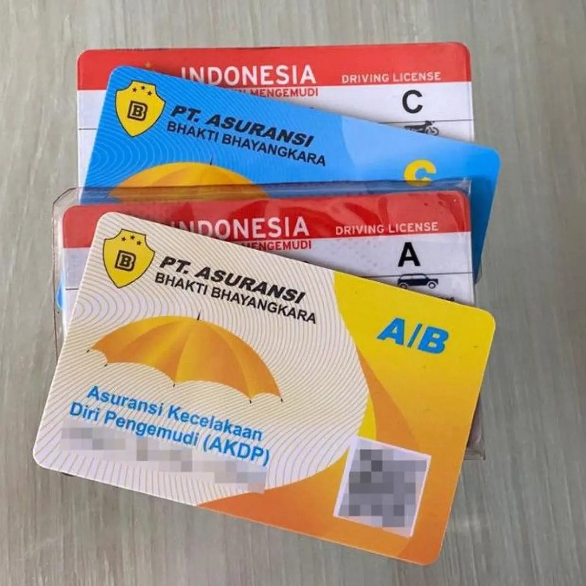 Indonesian Police Clarify Legal Status: Only Official Digital Driver's Licenses Valid During Traffic Stops