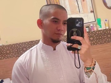 Menggenapi Janji Suci: Kisah Rizki DA Tunaikan Haji Wasiat Sang Ayah di Tanah Suci
