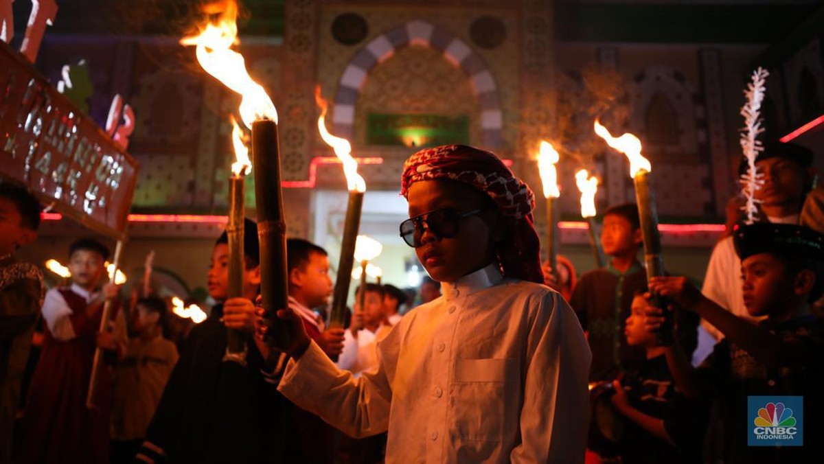 1 Muharram 1448 H Tiba: Umat Muslim Dunia Bersiap Sambut Tahun Baru Hijriah Penuh Refleksi