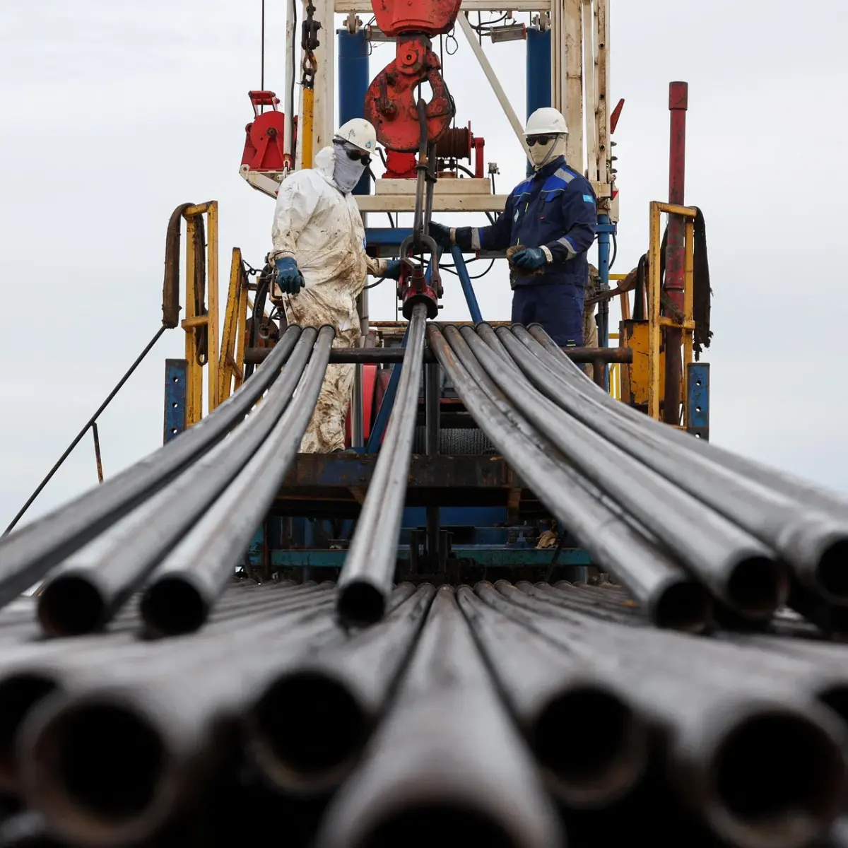 Geopolitical Detente: US-Iran Interim Peace Deal Triggers Steep Plunge in Global Oil Prices