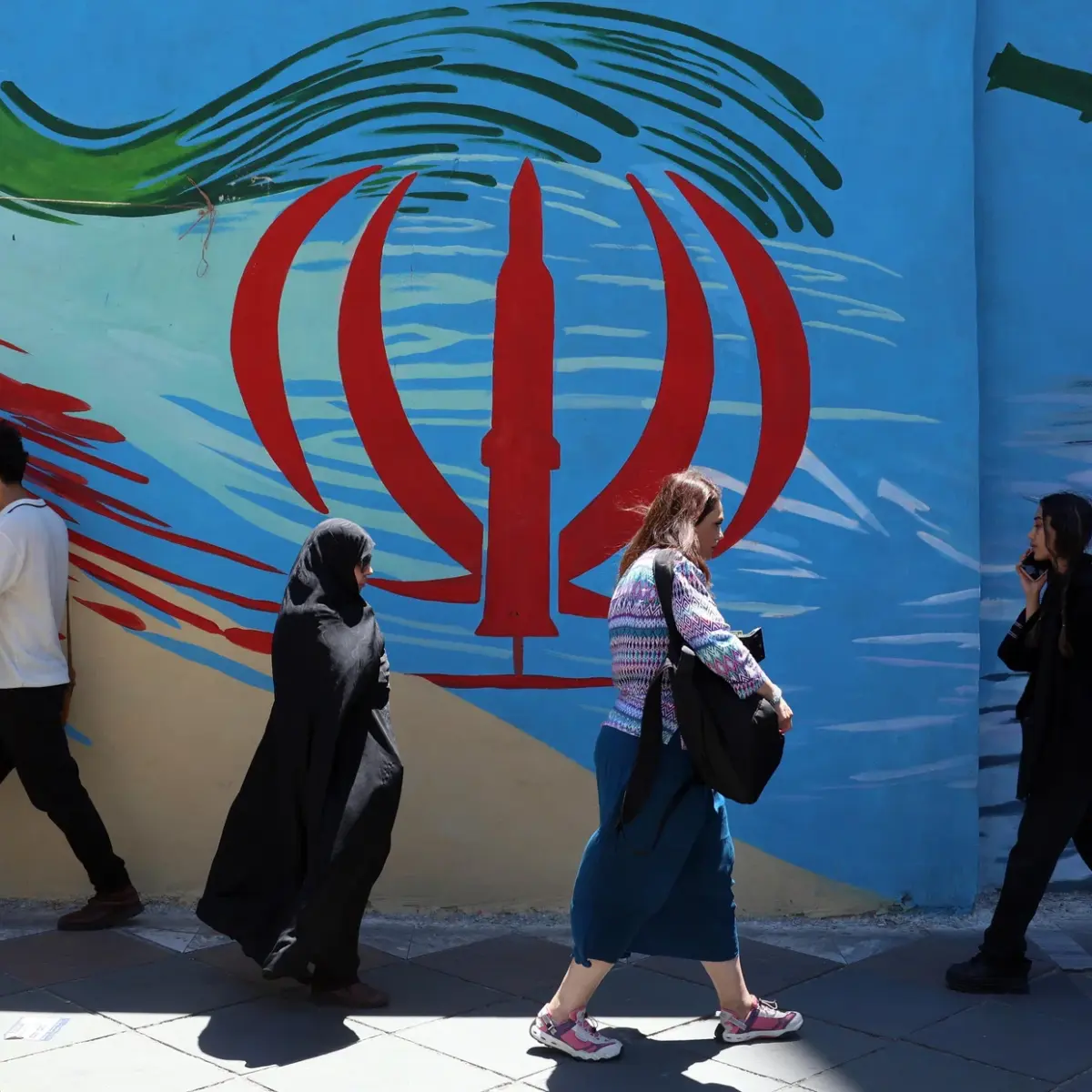 US and Iran Set for Interim Peace Accord Signing in Switzerland Amid Nuclear Talks