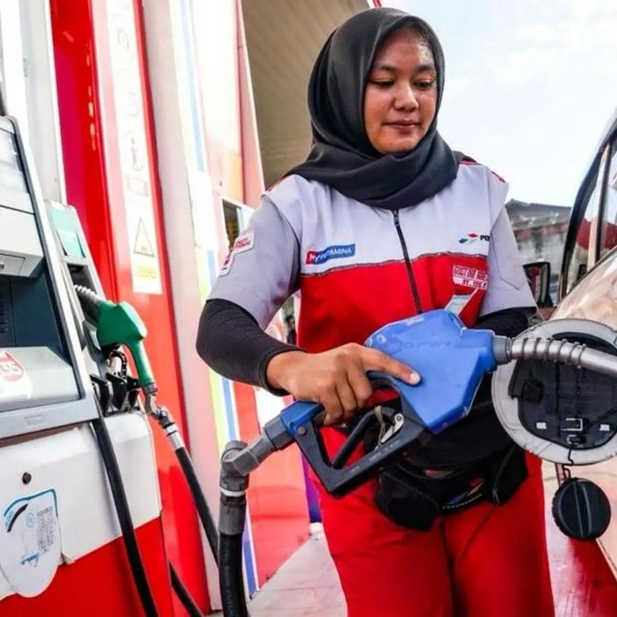 Indonesia's Fuel Price Discrepancy: Economic Value of Pertalite and Pertamax Far Exceeds Retail Rates