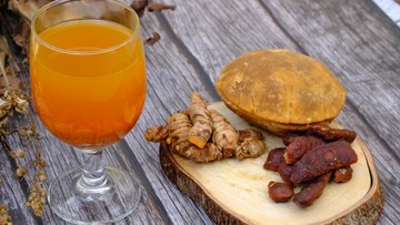 Rahasia Kunyit Asam: Menguak Efektivitas Jamu Tradisional dalam Meredakan Dismenore Menurut Pakar