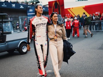 Hana Malasan Beri Suntikan Semangat di Pit Stop Le Mans untuk Perjuangan Sean Gelael