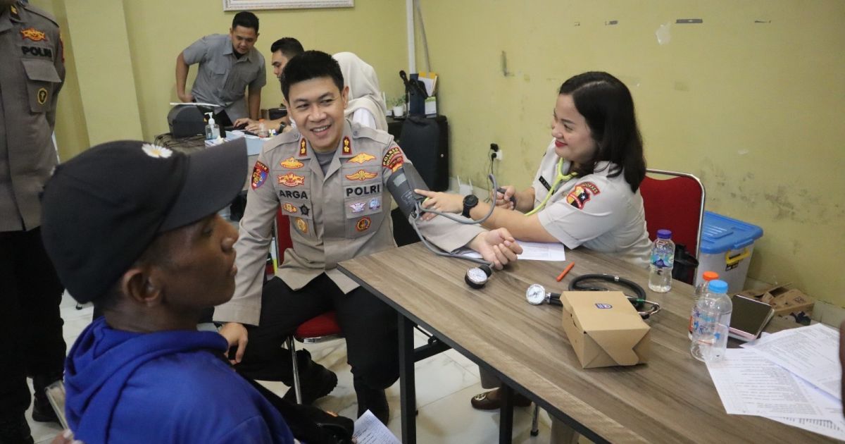 Polres Kepulauan Seribu Galang Solidaritas Masyarakat Lewat Aksi Donor Darah Sambut Hari Jadi Bhayangkara ke-80