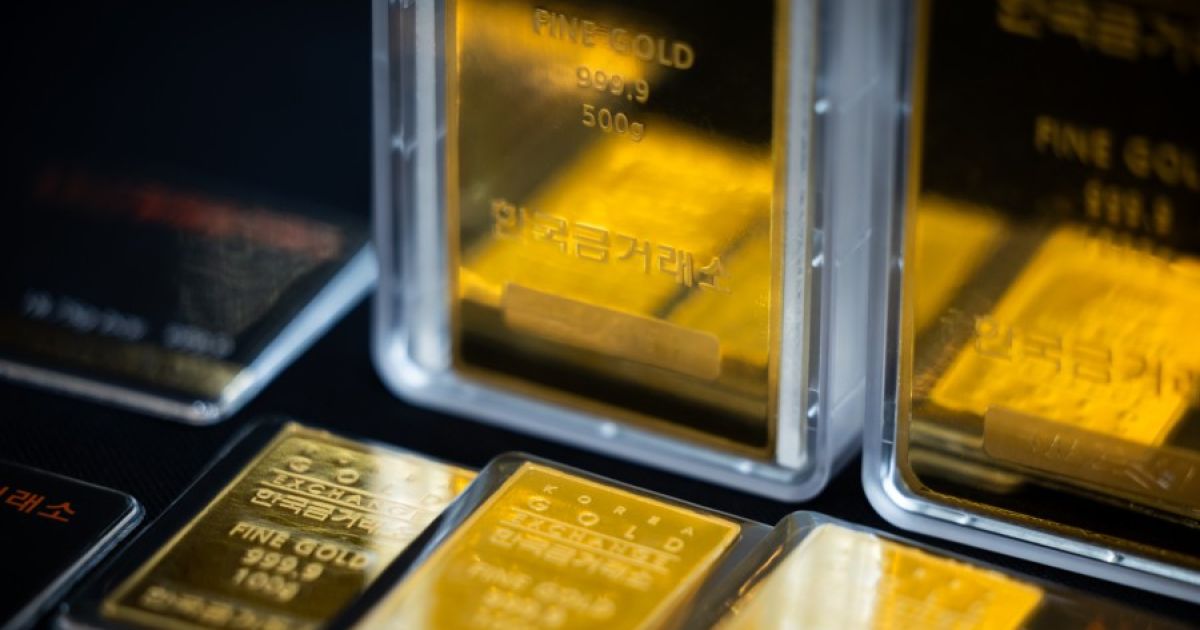Emas Tertekan Tiga Minggu Beruntun: Investor Cari Strategi Baru Hadapi Ketidakpastian The Fed dan Geopolitik