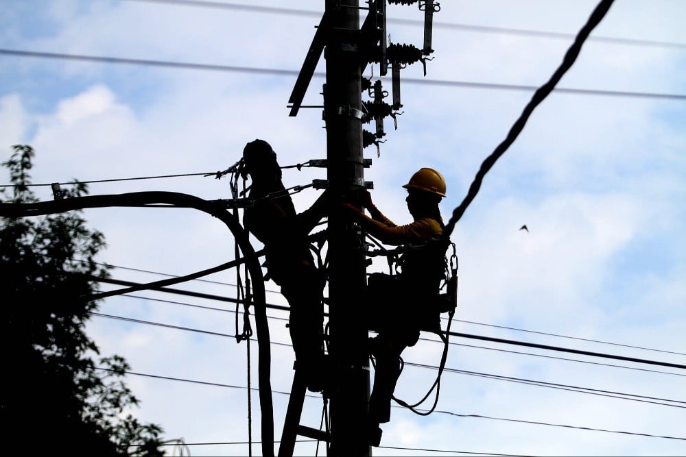 Pemerintah Kucurkan Rp10,3 Triliun untuk Akselerasi Listrik 5.700 Desa Terpencil Hingga 2027