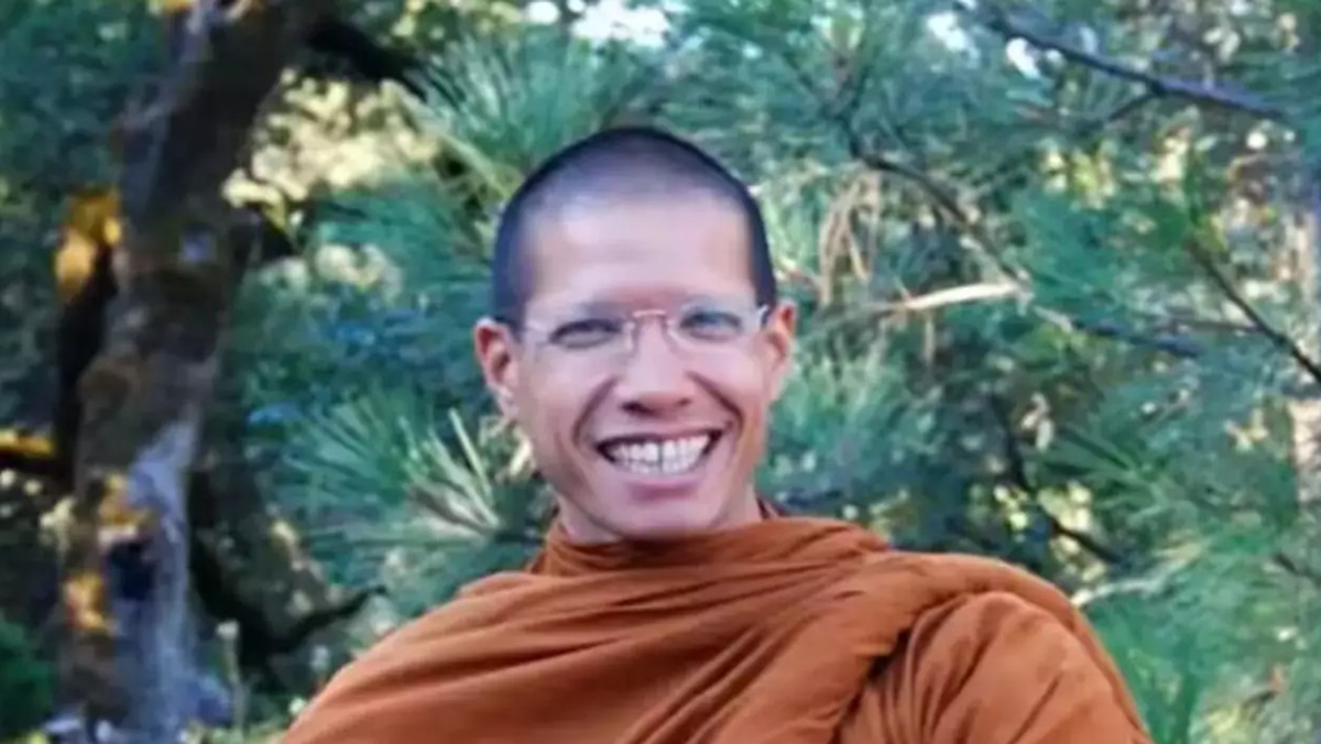 Putra Tunggal Konglomerat Malaysia Tinggalkan Tahta Bisnis Rp89 Triliun Demi Jalan Bhikkhu