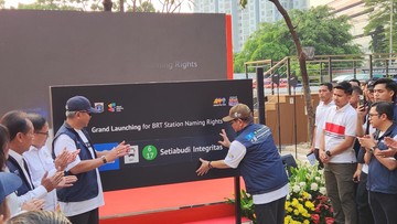 Halte TransJakarta Setiabudi Berubah Wajah Jadi Monumen Simbolis Integritas Anti-Korupsi Jakarta