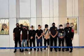 Imigrasi Surabaya Tegas: Tiga WNA China Dideportasi Usai Terbukti Manipulasi Dokumen Visa