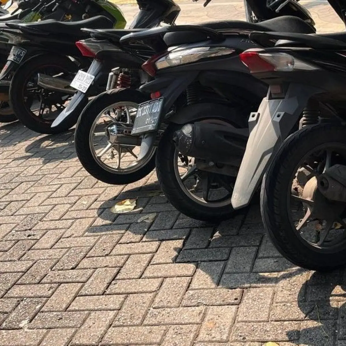 Mandatory Front and Rear License Plates in Indonesia: Understanding the Strict Regulations and Penalties