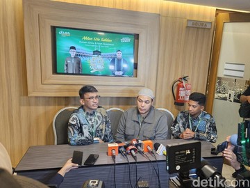 Demi Kekhusyukan Ibadah, Ruben Onsu dan Ivan Gunawan Pisah Kamar Selama Umrah