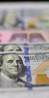 Dolar AS Menguat Tajam, Rupiah Tertekan Sentimen Global dan Spekulasi Kebijakan The Fed