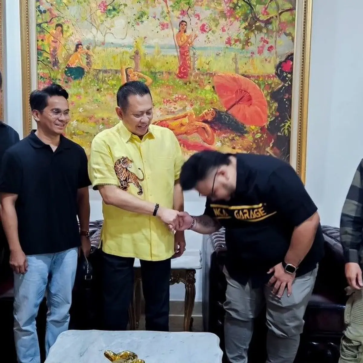 Indonesian Automotive Icon Backs Unique Drag Race Event Merging Motorsports and Creative Economy in Bandung