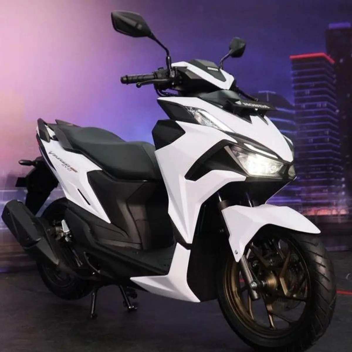 Honda Unveils Vario EVO 160 in Indonesia: Engine Upgrades and New Features Revealed