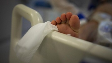Prancis Konfirmasi Kasus Ebola Perdana, Pemicu Kekhawatiran Kesehatan Pasca Kepulangan Tenaga Medis dari Kongo